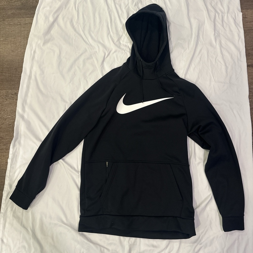 Black Nike therma fit sweatshirt